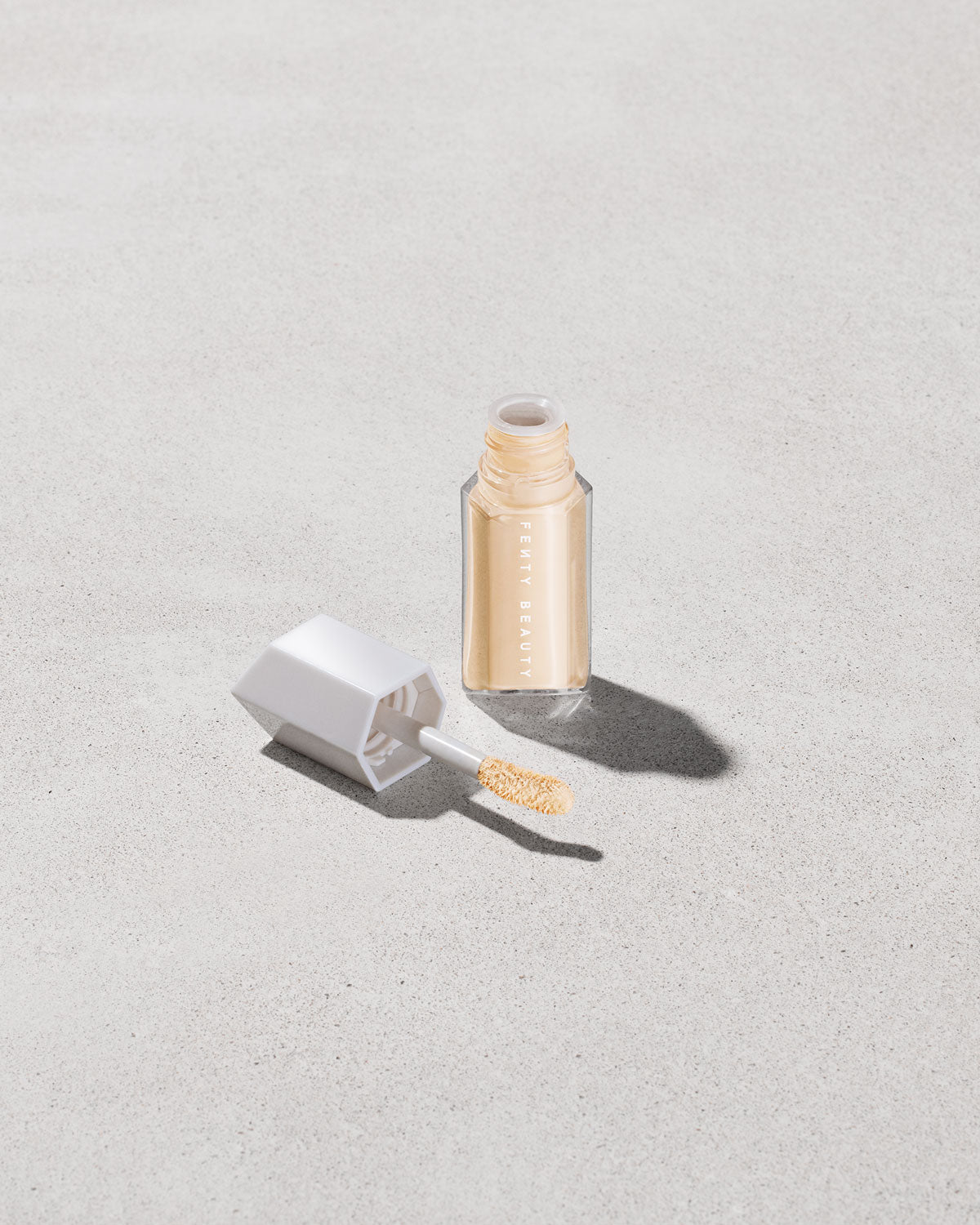 We're Even Hydrating Longwear Concealer ?? 190W - Image 15