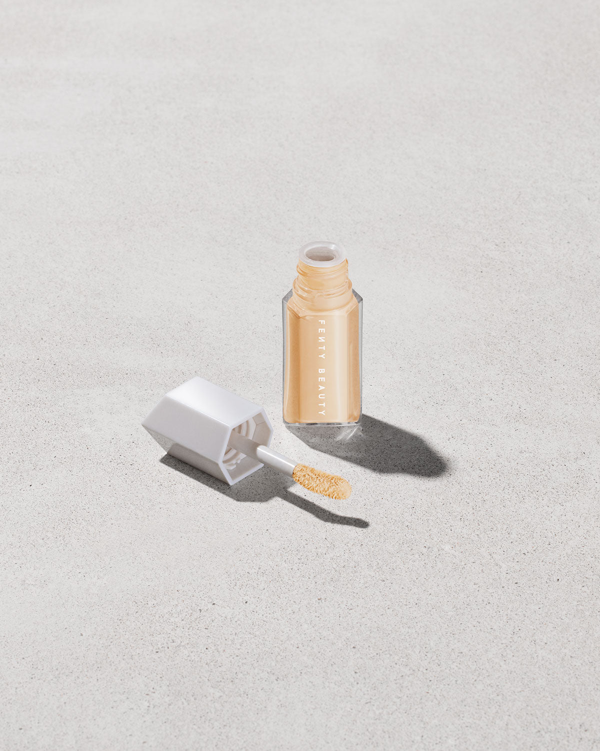 We're Even Hydrating Longwear Concealer ?? 210W - Image 15