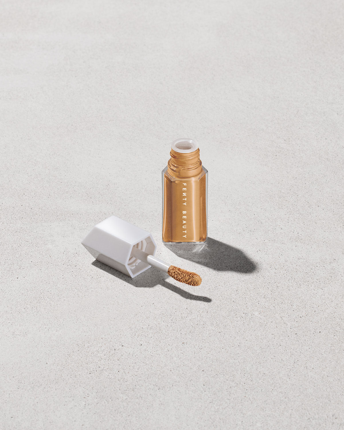 We're Even Hydrating Longwear Concealer ?? 330W - Image 15