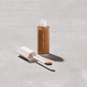 We're Even Hydrating Longwear Concealer ?? 420W