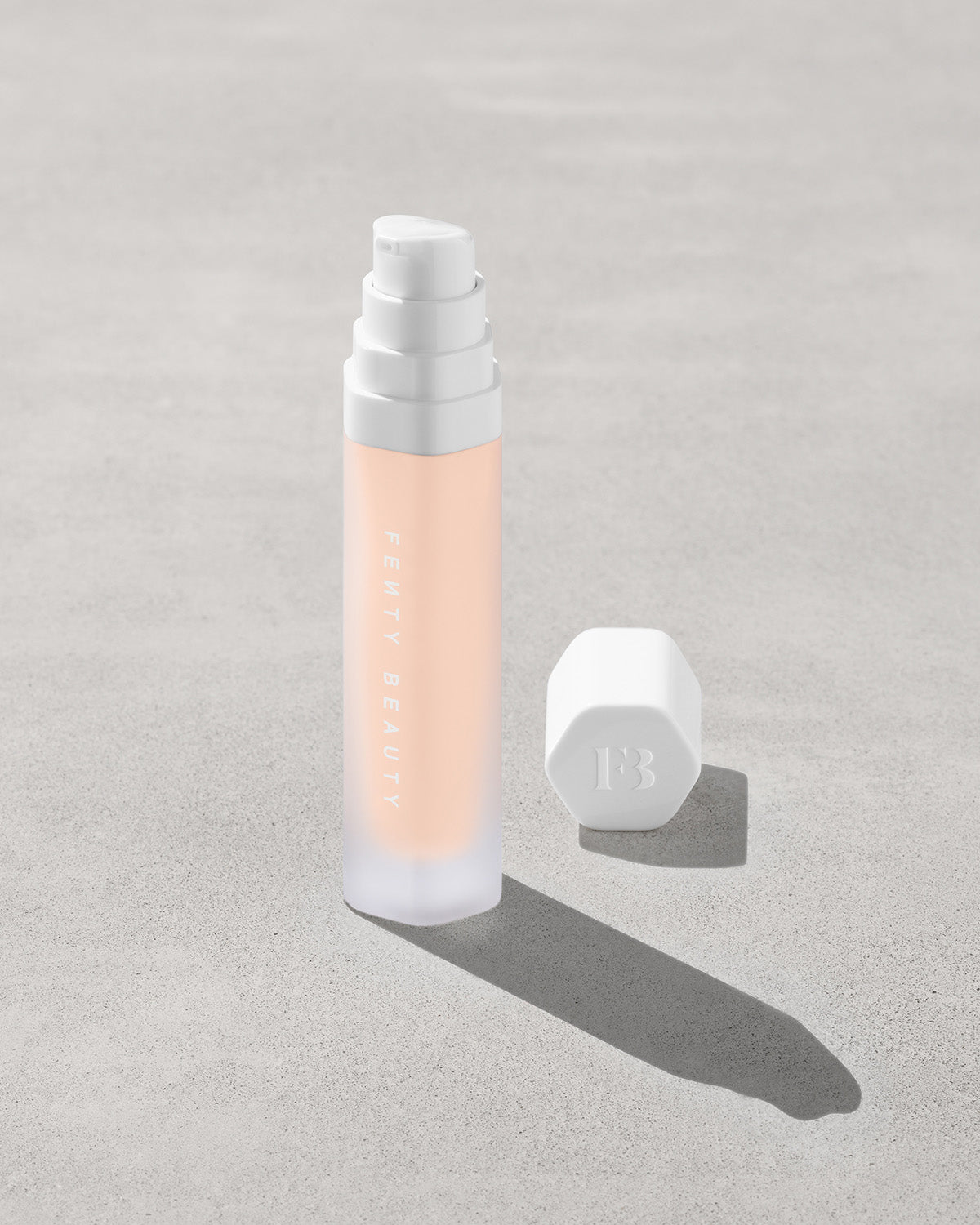 Soft'lit Naturally Luminous Longwear Foundation ?? 110