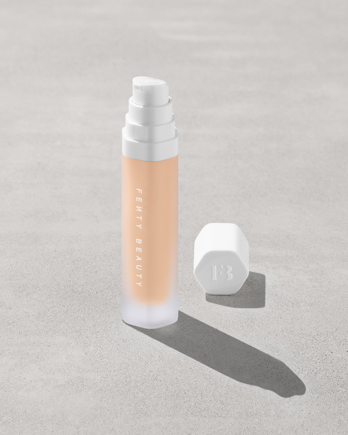 Soft'lit Naturally Luminous Longwear Foundation ?? 170