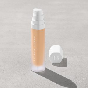 Soft'lit Naturally Luminous Longwear Foundation ?? 240