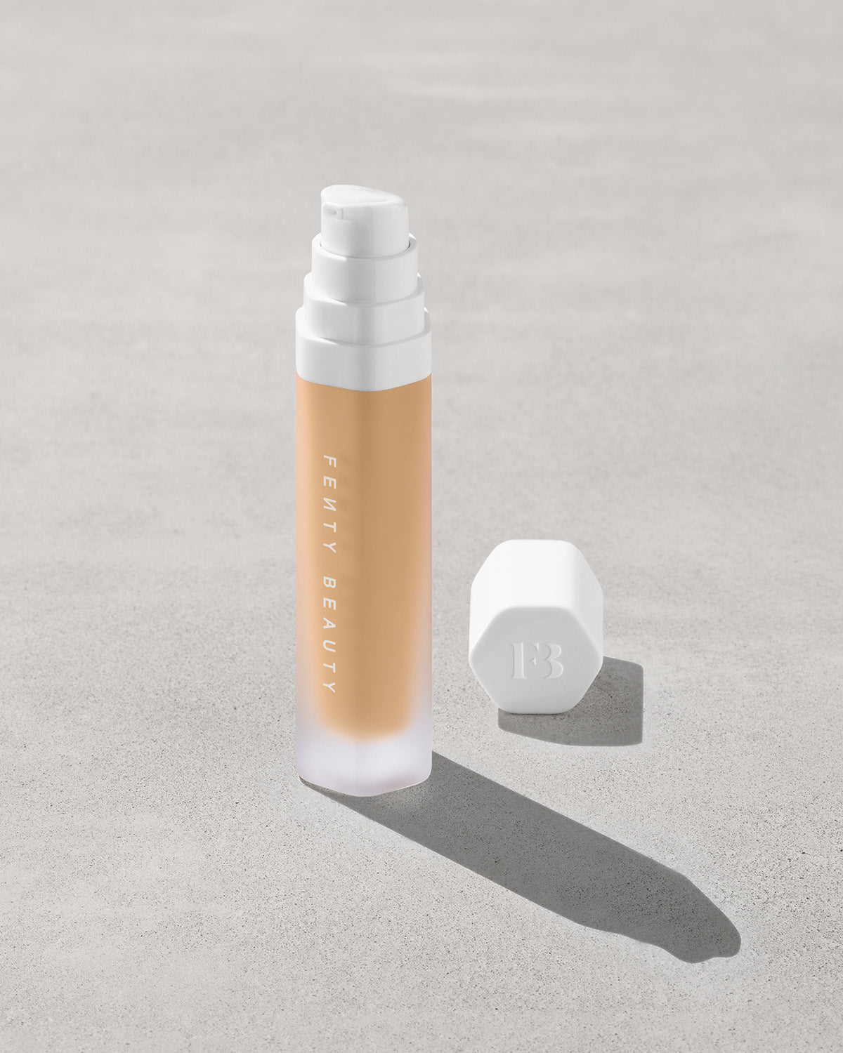 Soft'lit Naturally Luminous Longwear Foundation ?? 295
