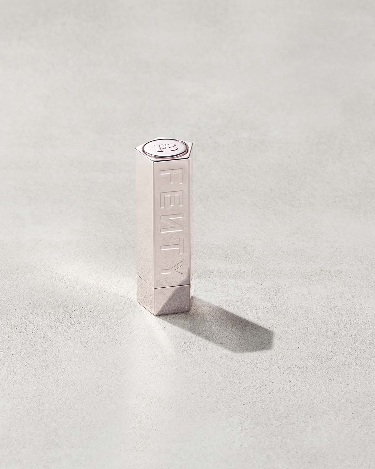 Fenty Icon The Case Semi-Matte Refillable Lipstick ?? Metallic Nude