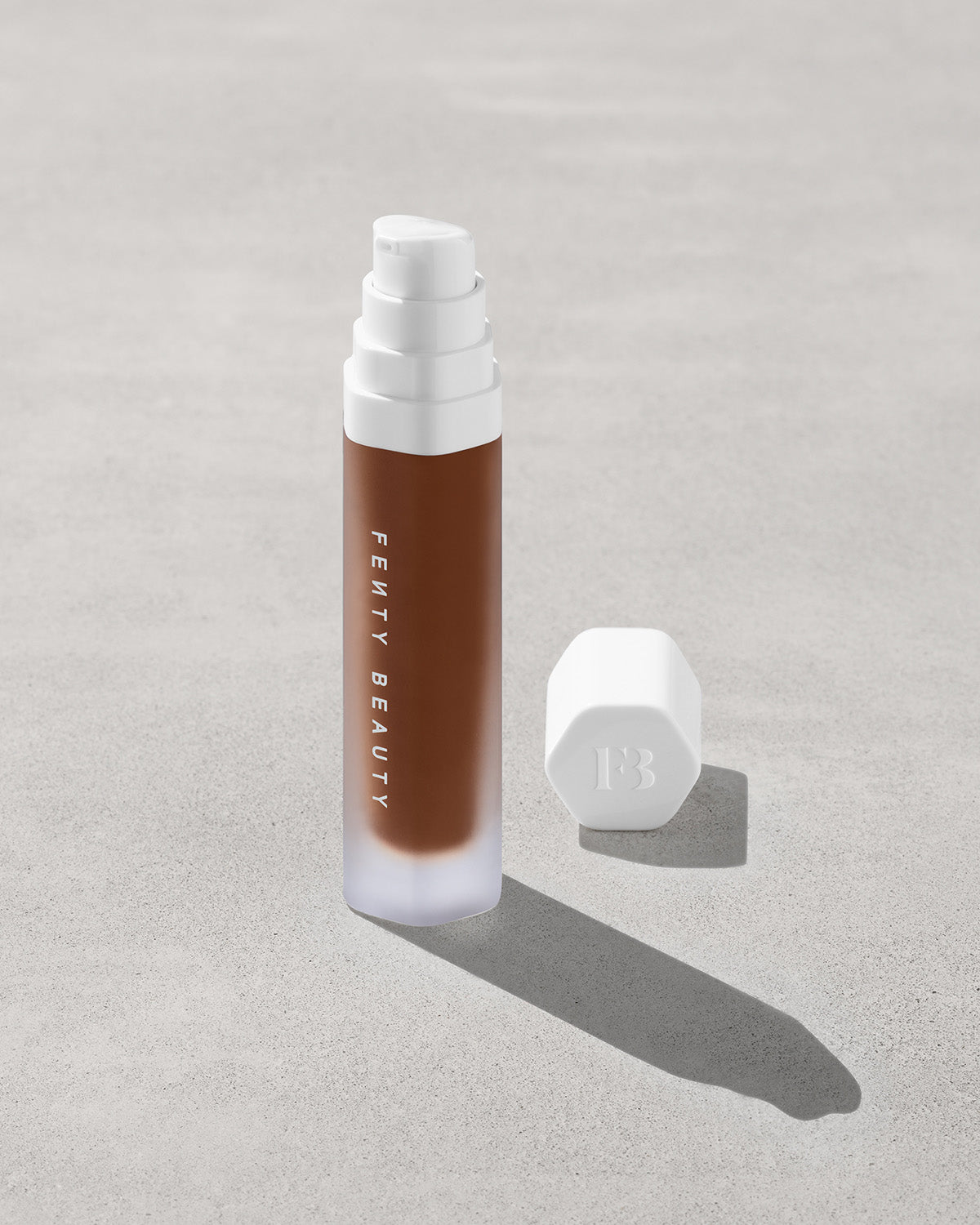 Soft'lit Naturally Luminous Longwear Foundation ?? 490